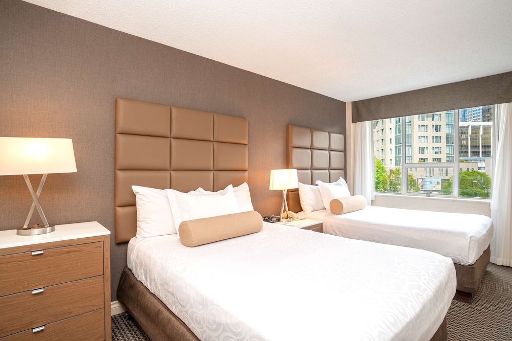 Best Western Premier Chateau Granville Hotel and Suites and Conf. Centre 29/61