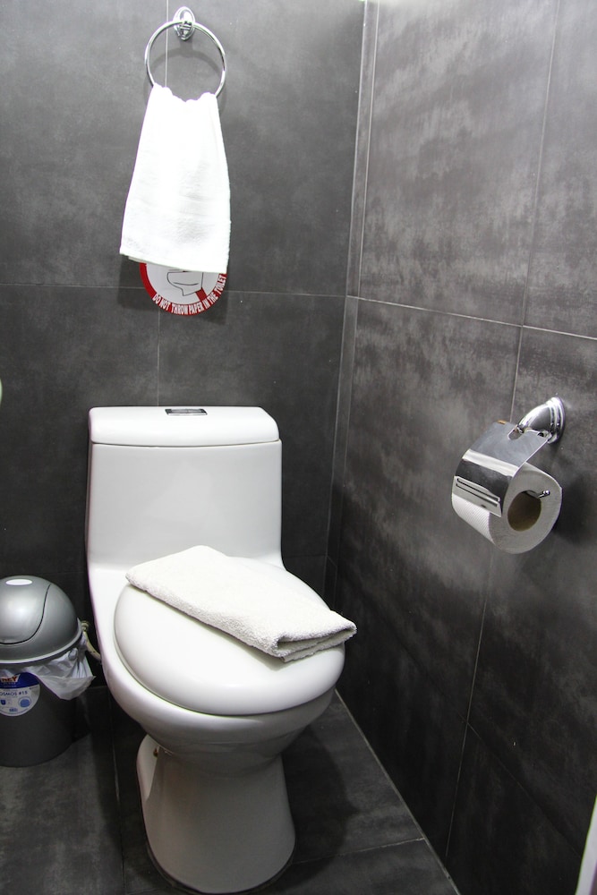 Lima Airport Tampu B&B 44/50