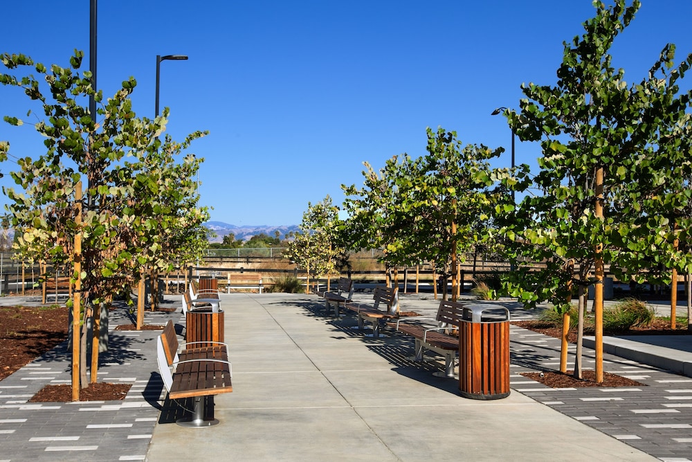 Hampton Inn San Jose Cherry Ave 25/26