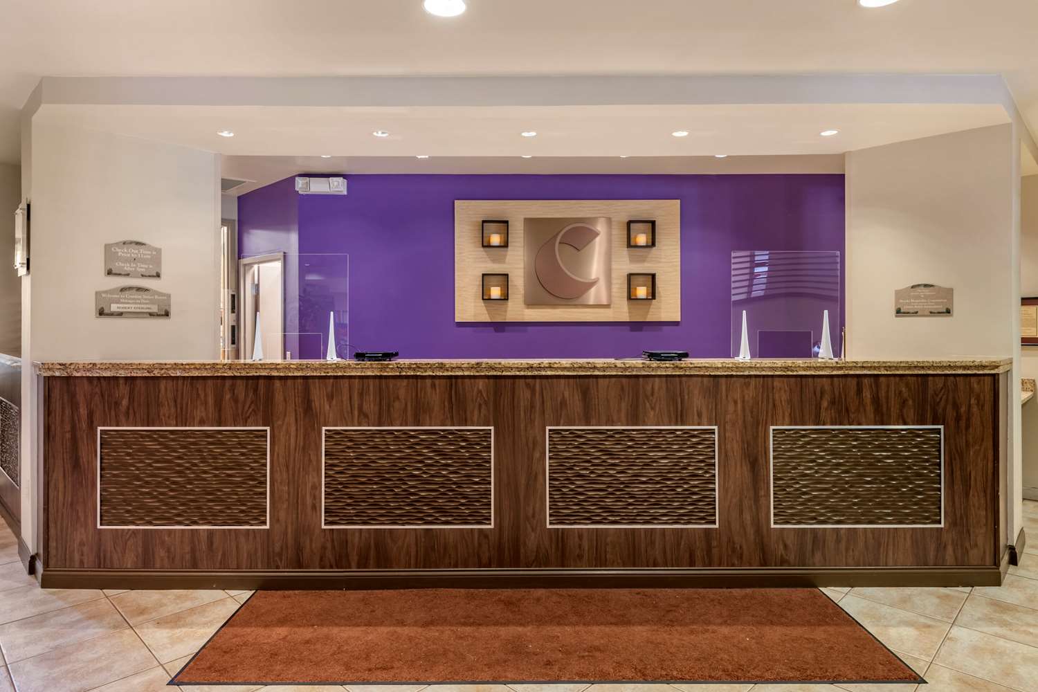 Comfort Suites Maingate East 2/18