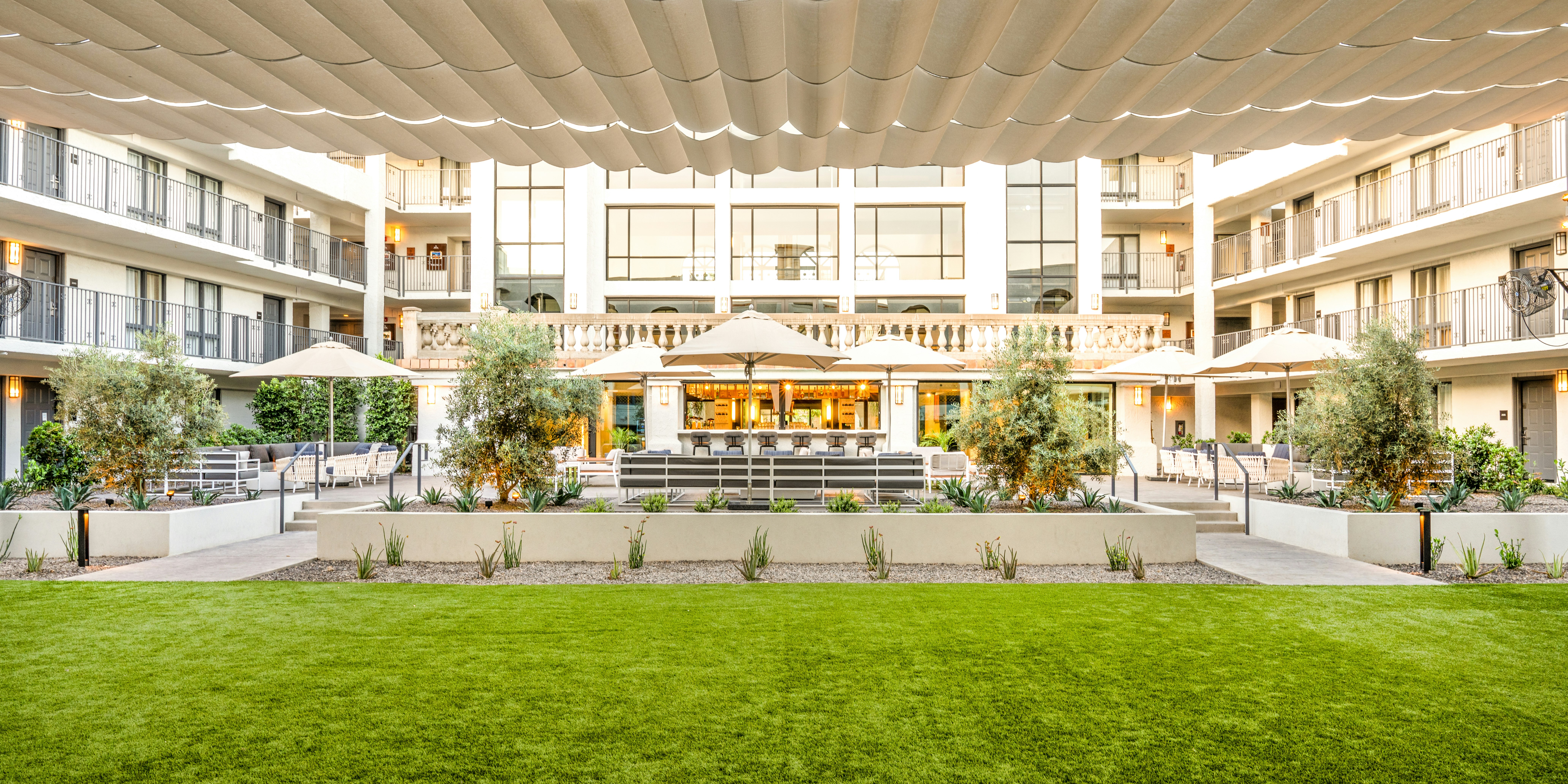 Hilton Phoenix Resort at the Peak 56/60