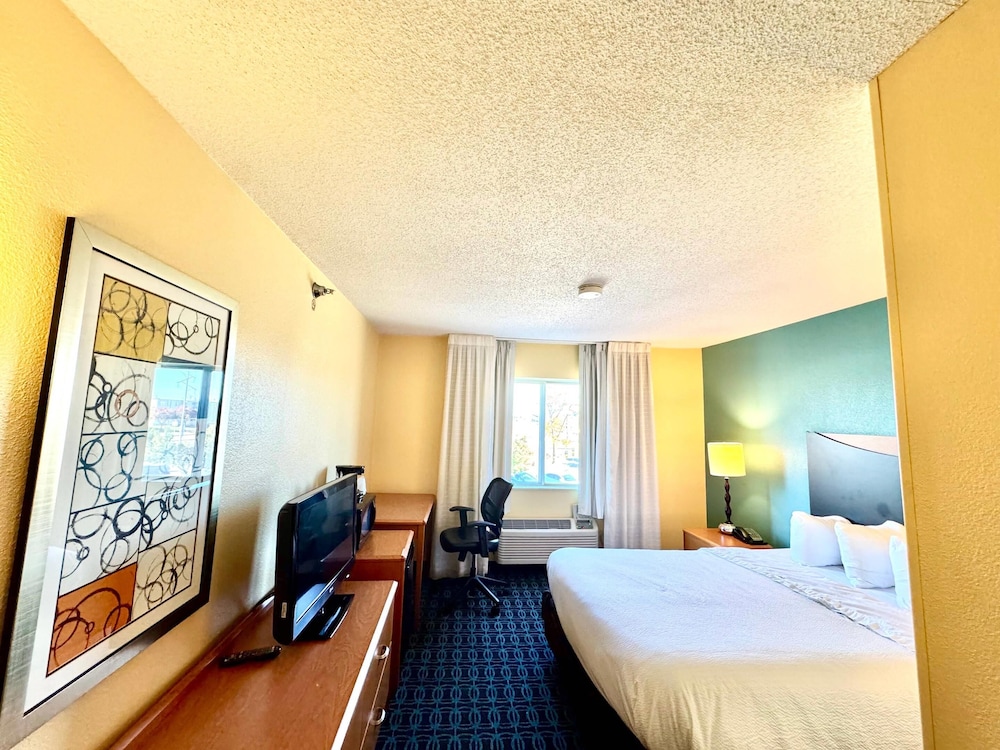 Country Inn & Suites by Radisson, Bismarck-Mandan 15/47