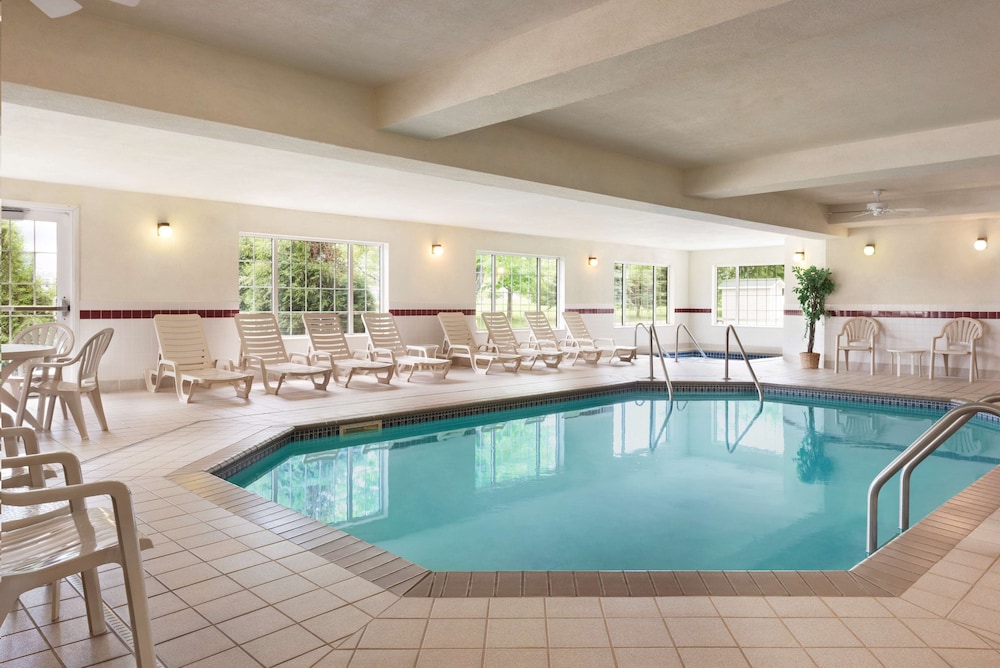 Country Inn & Suites By Radisson Mankato Hotel And Conference Center 3/38