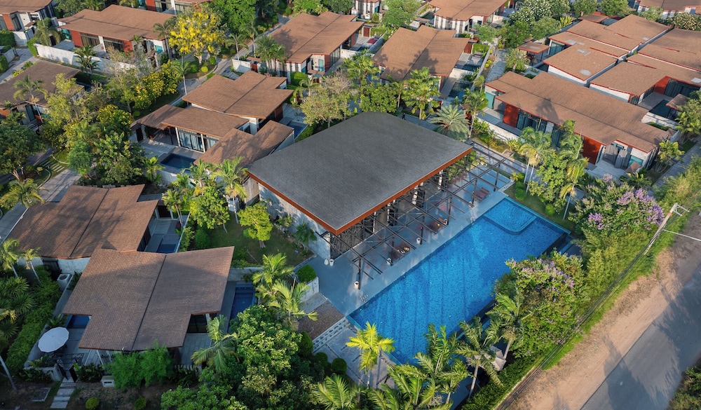 Sunday Sea Two Pool Villa Pattaya 4/50