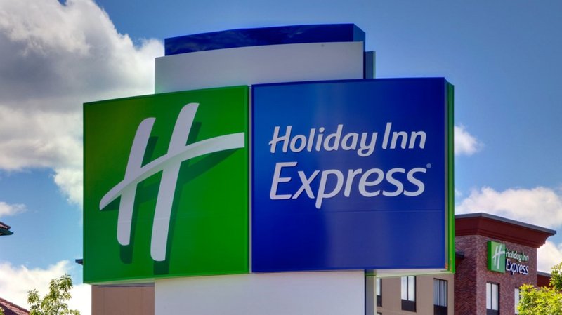 Holiday Inn Express & Suites Bronx - NYC, an IHG Hotel 3/37