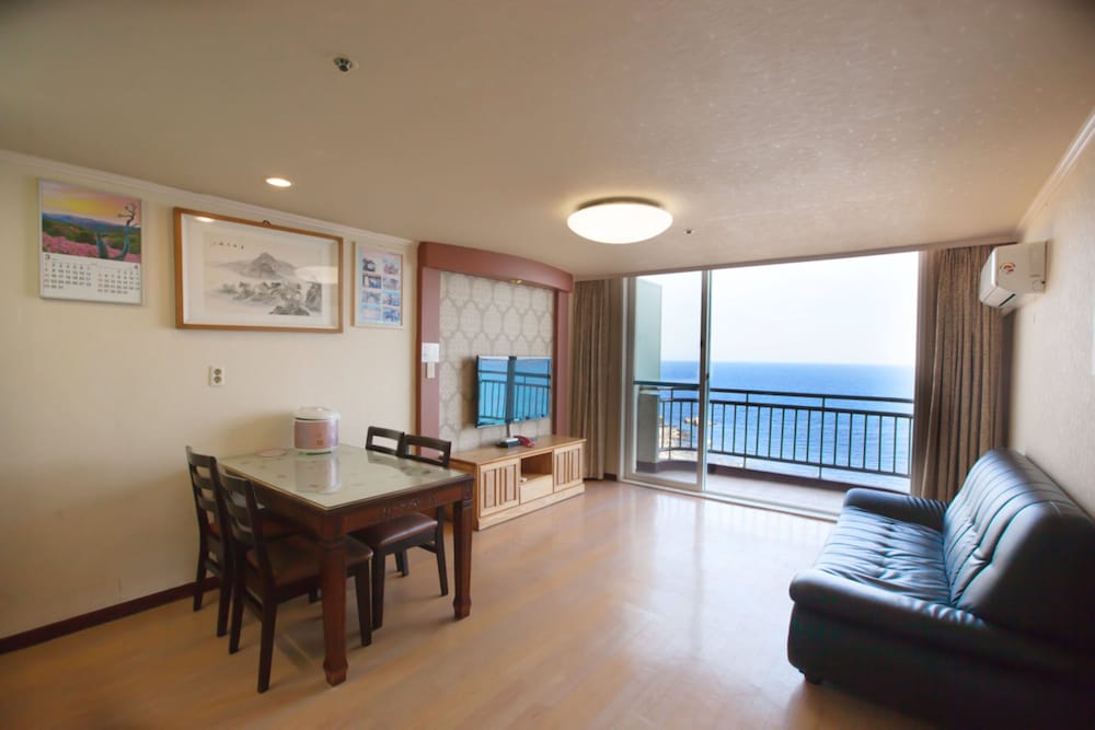 Geumgangsan Condominium 11/23