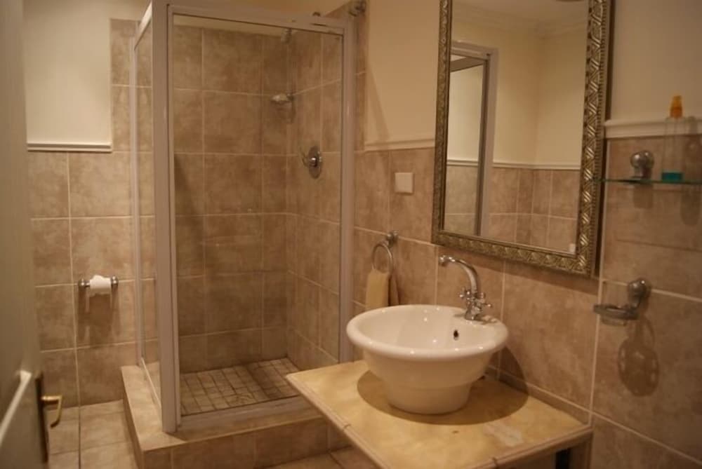 Victoria Alfred Guest House 44/50