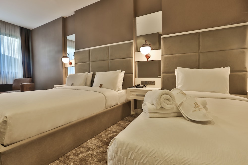 Royal Comfort Hotel 13/50