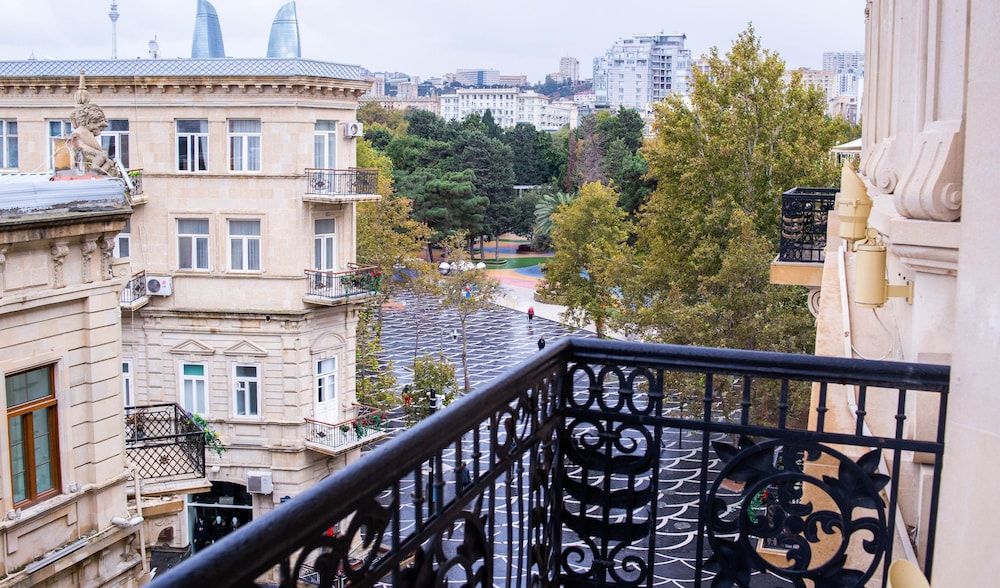 Sapphire City Hotel in BAKU