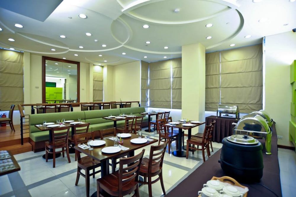 SAN TOMAS SUITES 17/29