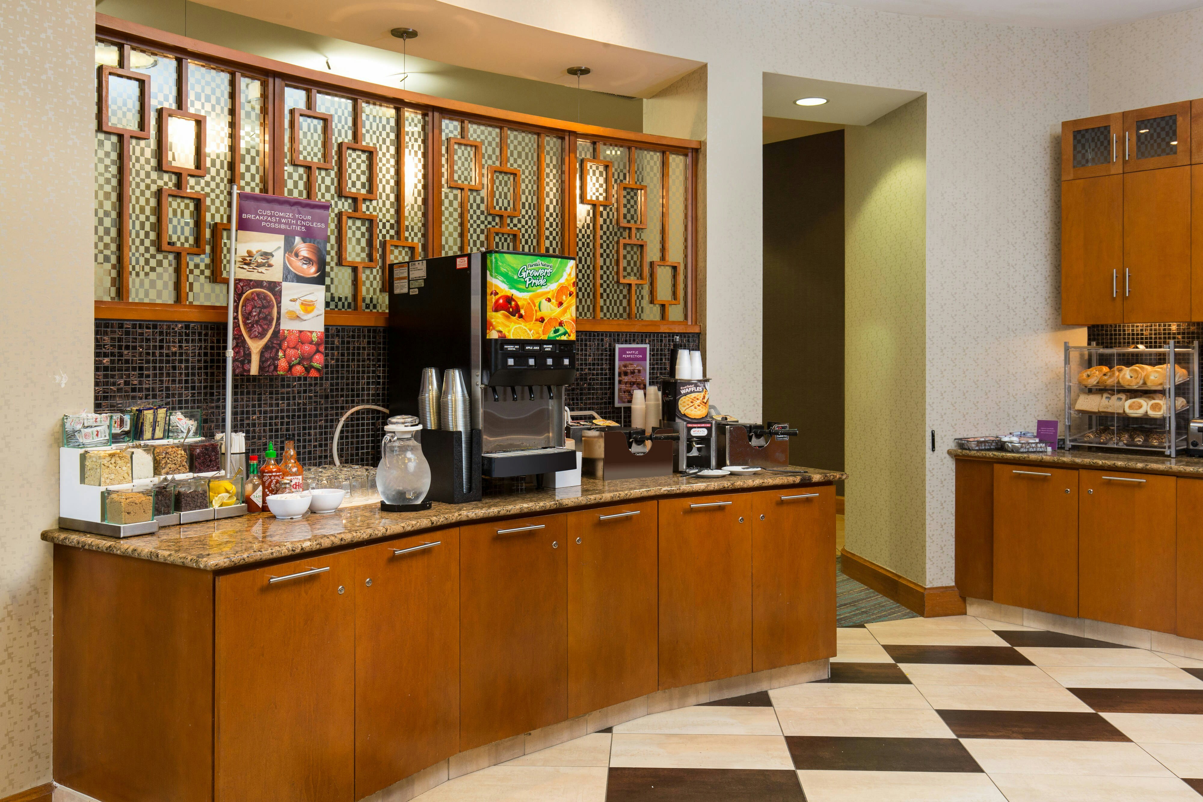 Residence Inn Springfield Old Keene Mill 9/42