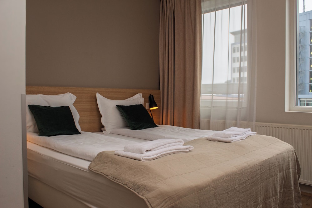 BASIC, DOUBLE BED
