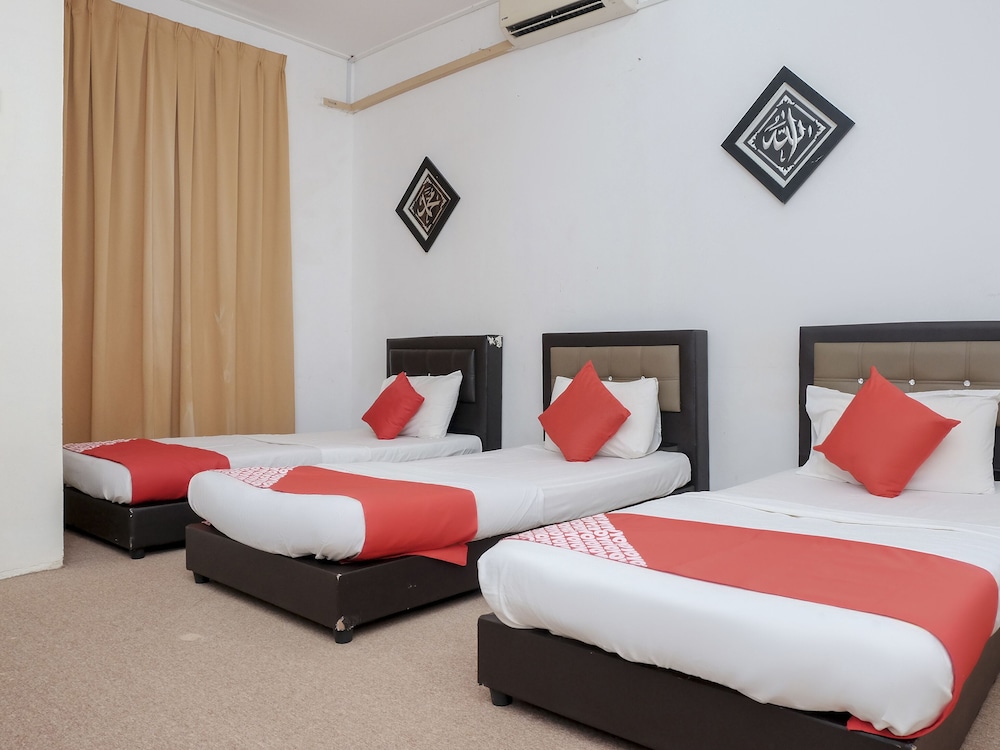OYO 90180 Gemilang Hotel Kerteh 14/29