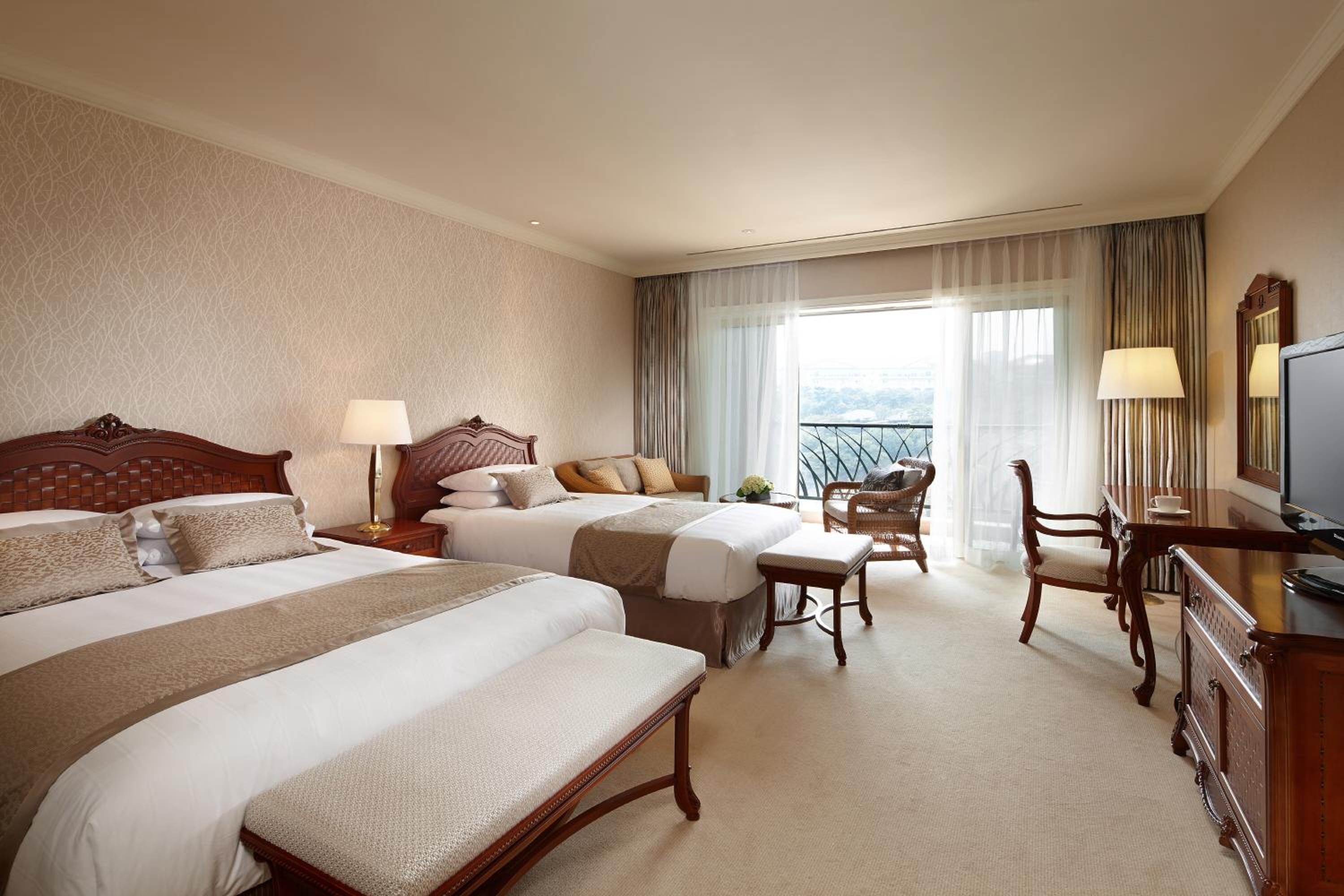 GARDEN, PREMIER, FAMILY, TWIN BEDS