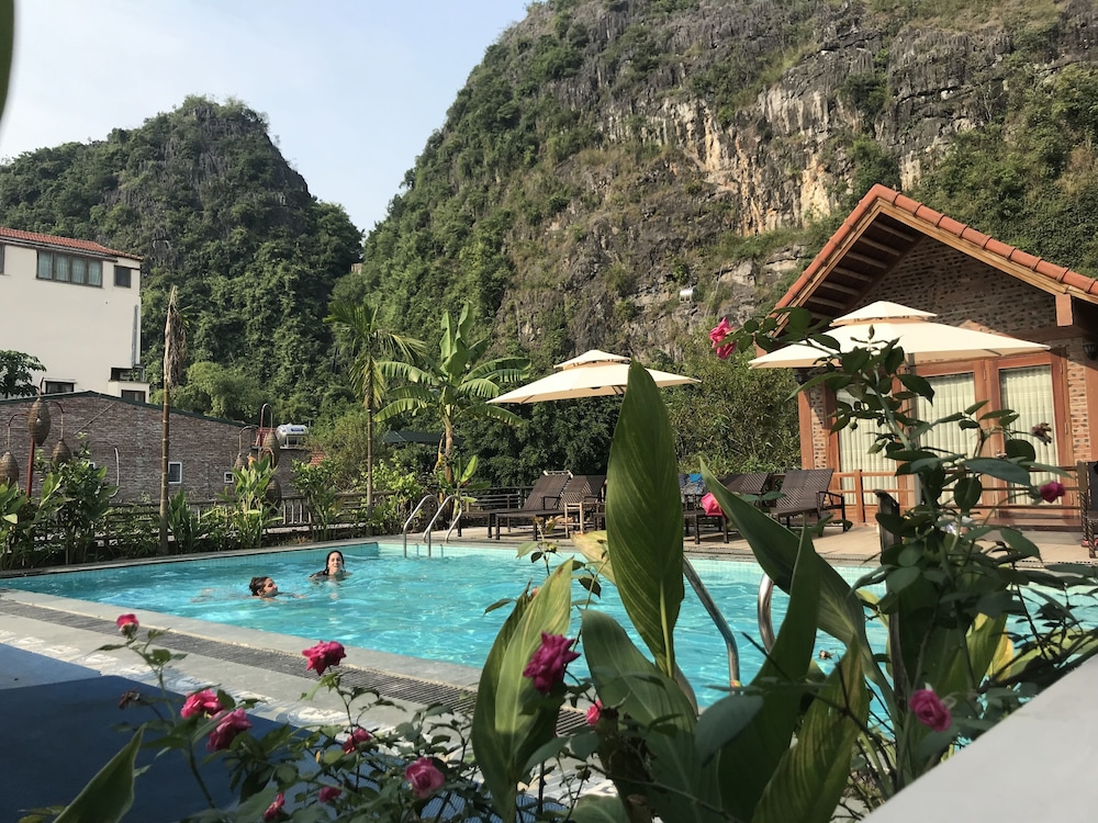 Chez Loan Hotel 42/48