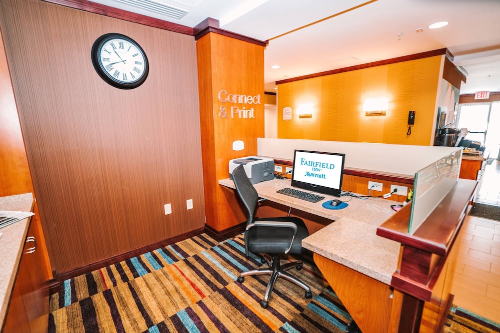 Fairfield Inn Medford Long Island 41/50
