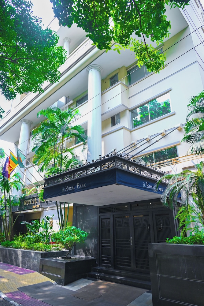 Royal Park Residence Hotel in DHAKA