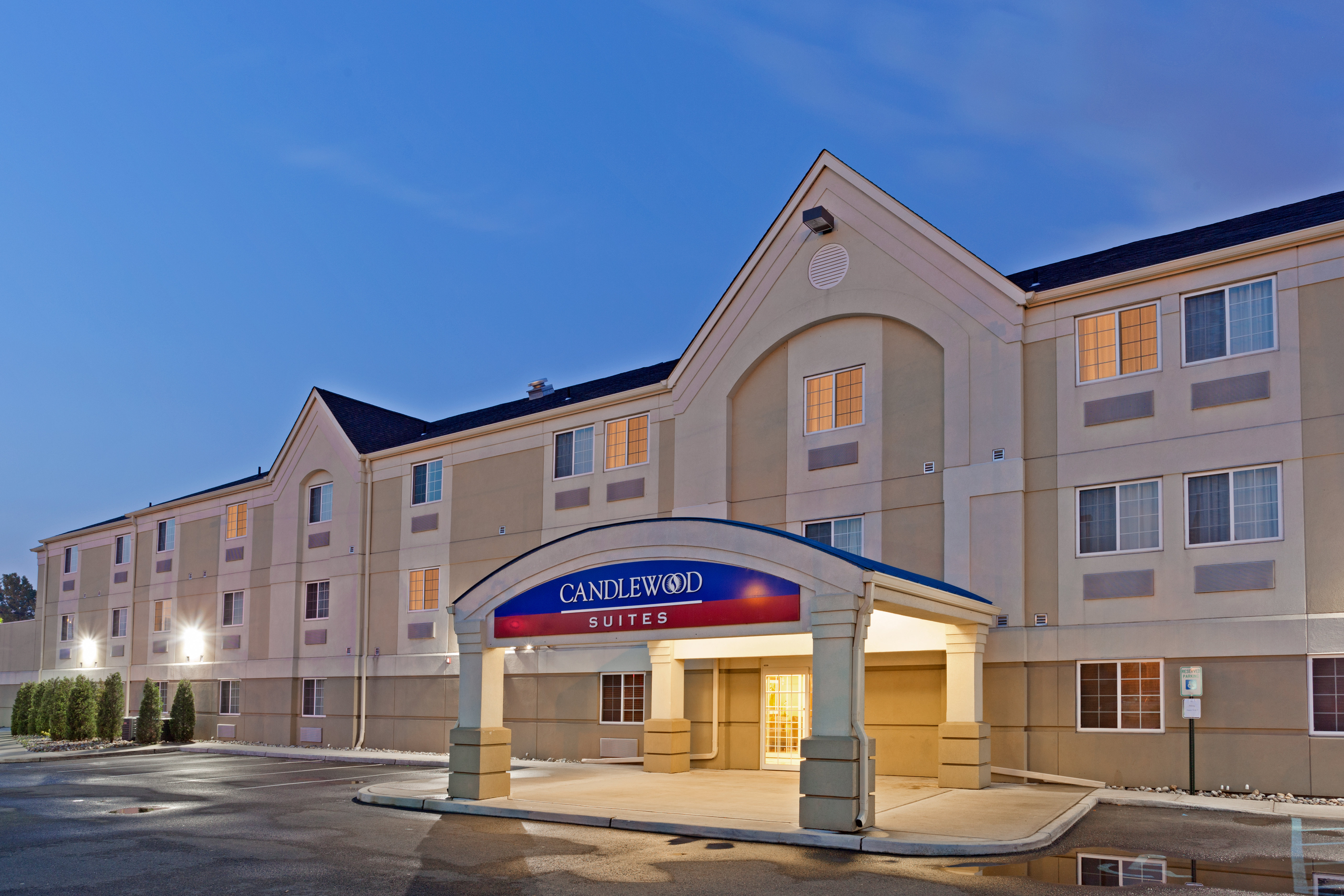 Candlewood Suites Secaucus 30/30