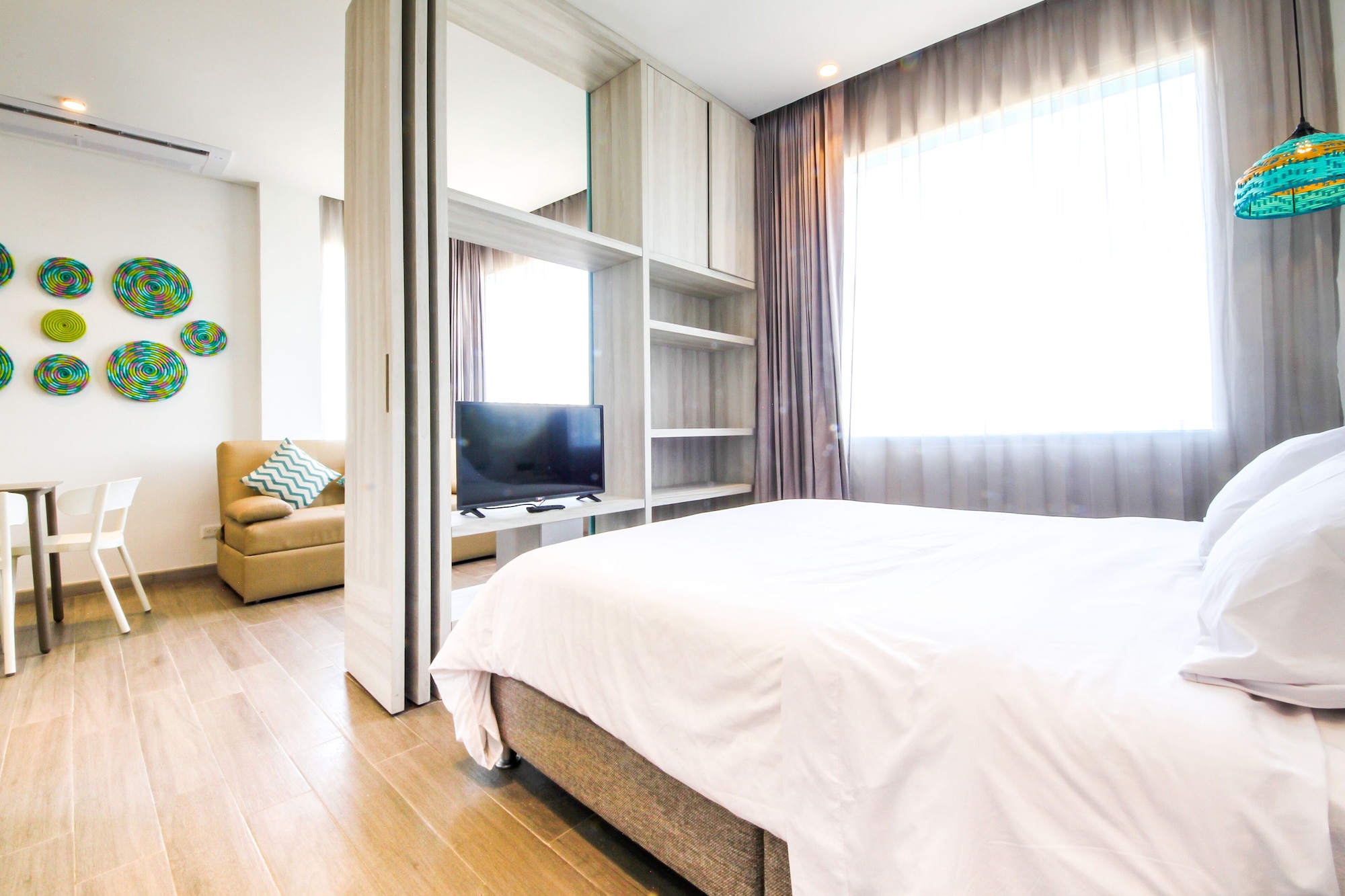 2 BEDROOMS, LOFT