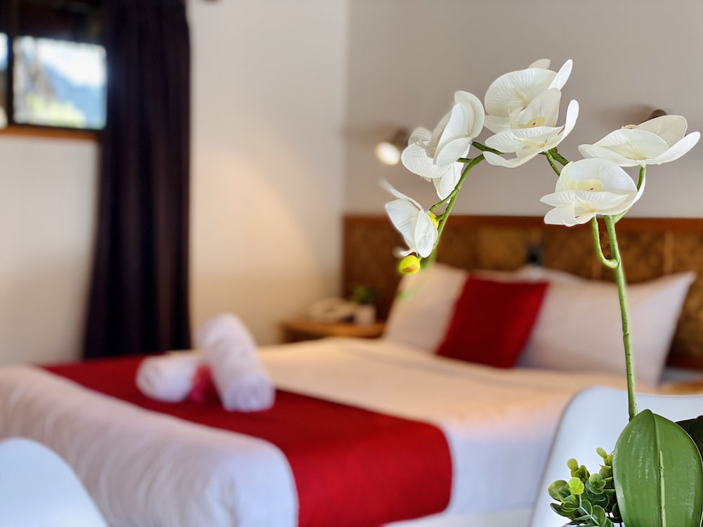 Pacific Harbour Villas(FORMERLY Pacific Harbour Lodge) 10/66