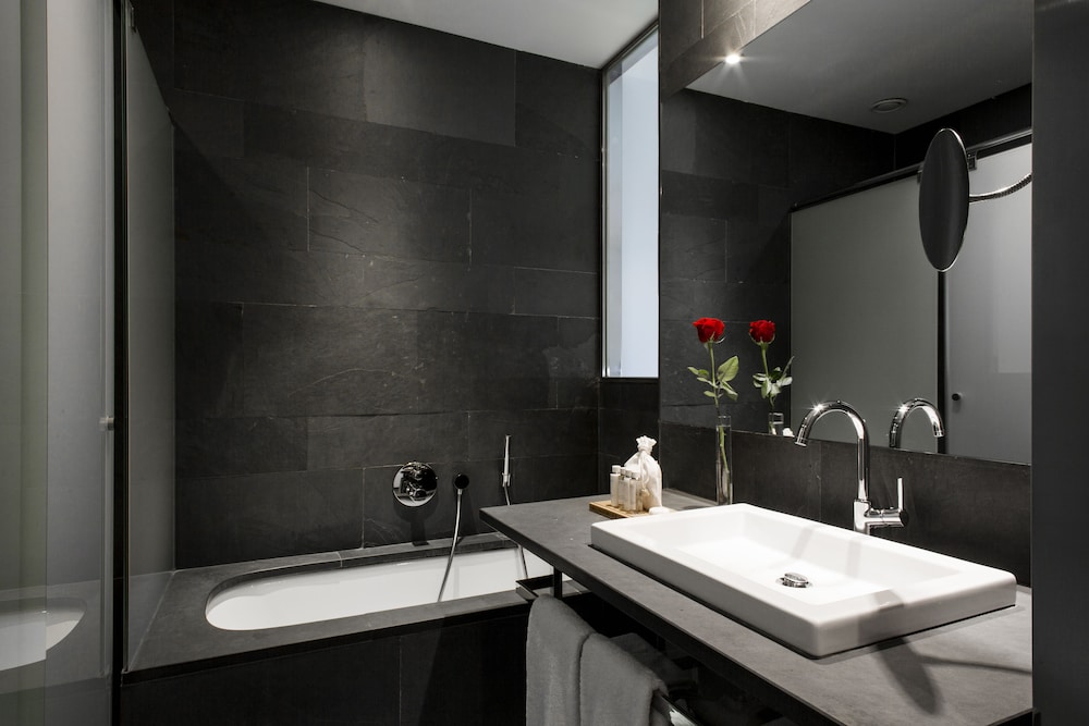 Suites Avenue 42/46