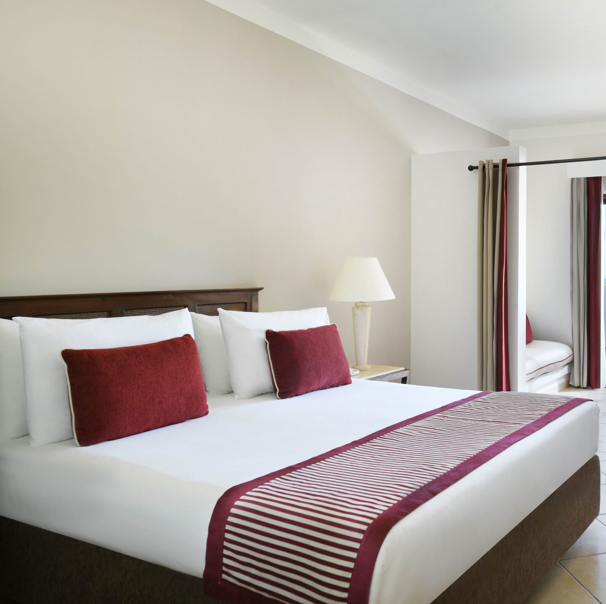 SUPERIOR, FAMILY, DOUBLE OR TWIN BED, GARDEN VIEW