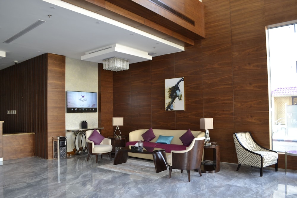 Velvet Hotel 37/54