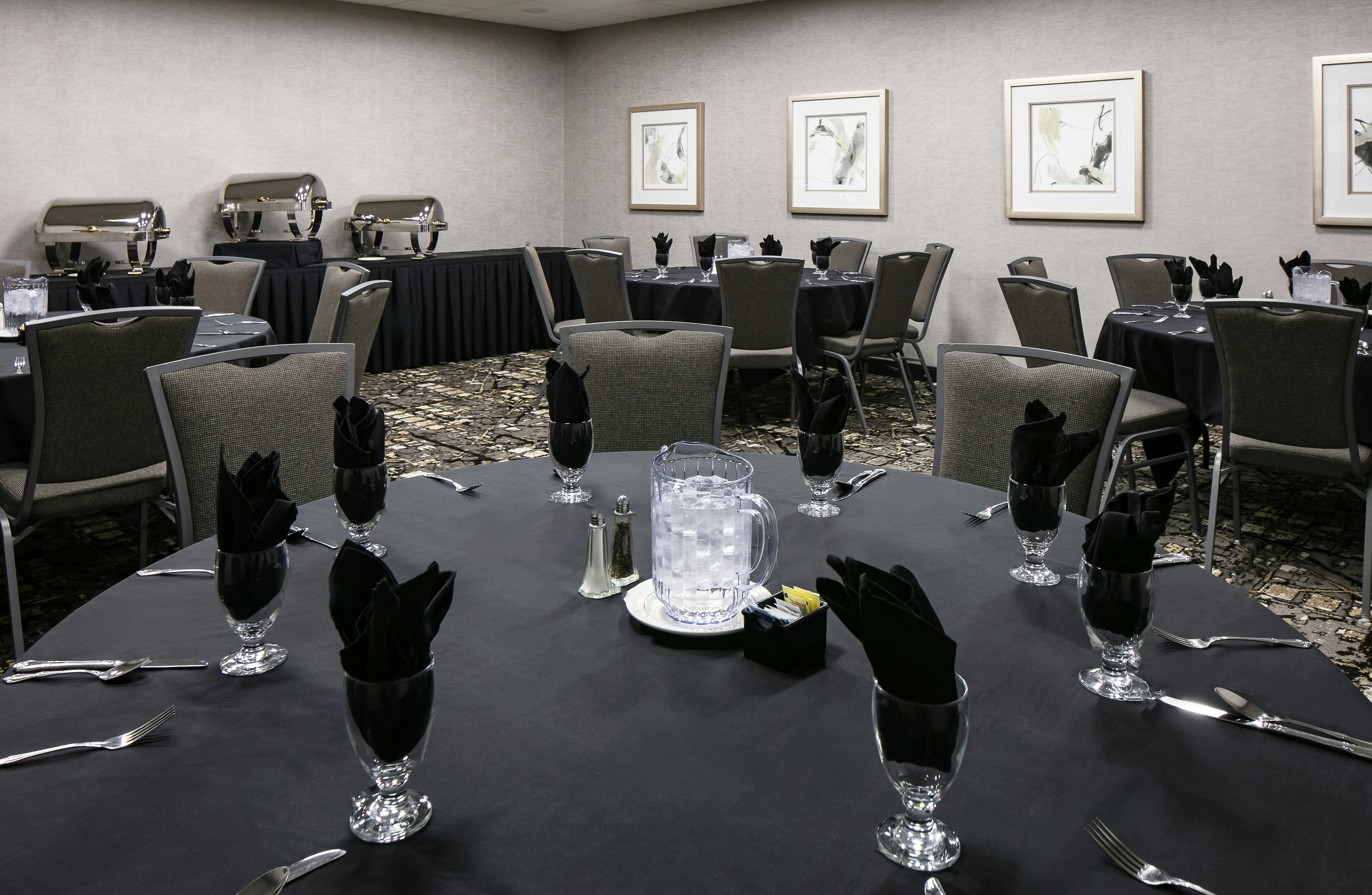 Holiday Inn Hotel And Suites Des Moines Northwest 37/50