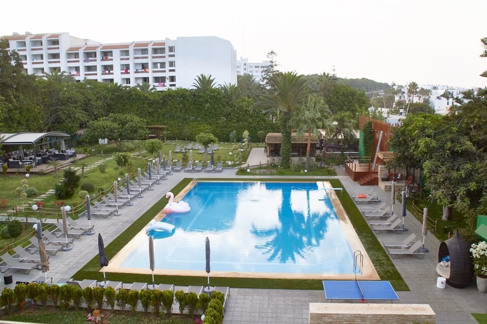 Mabrouk Hotel 6/43