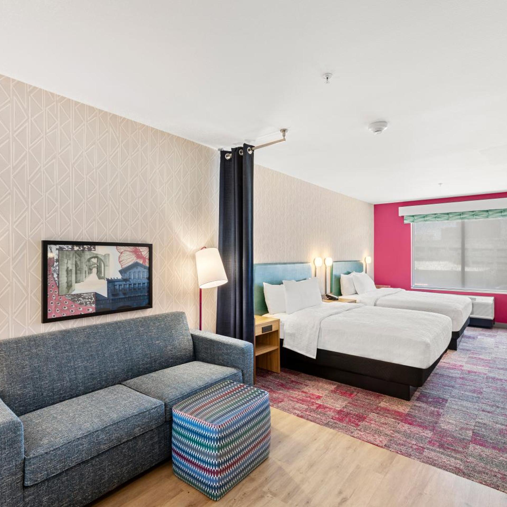 Studio, Suite, King Bed, 2 Queen Beds, Accessible