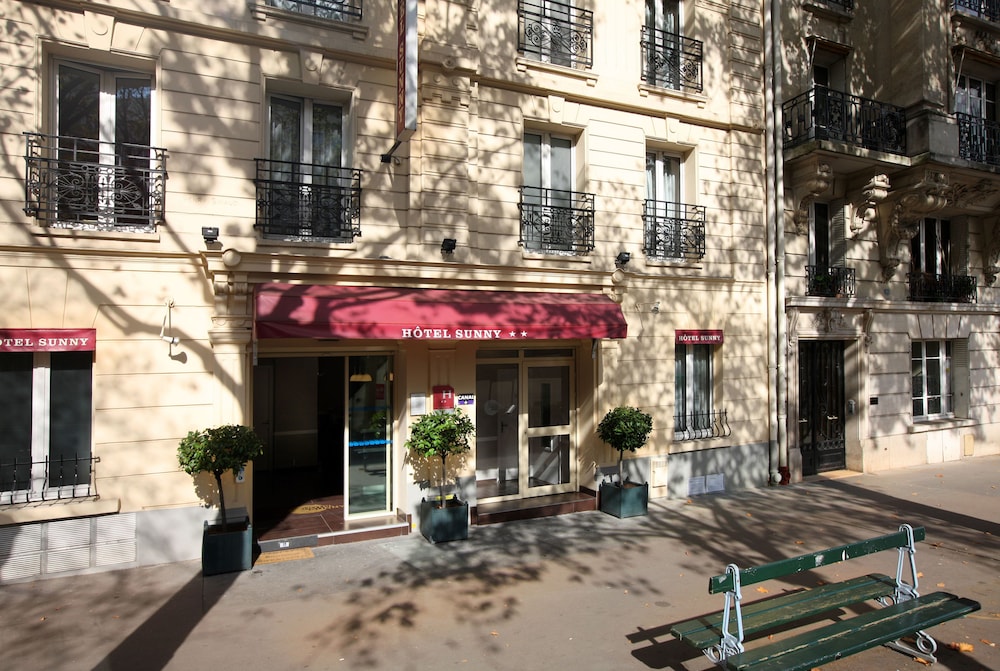 HOTEL SUNNY 3/45