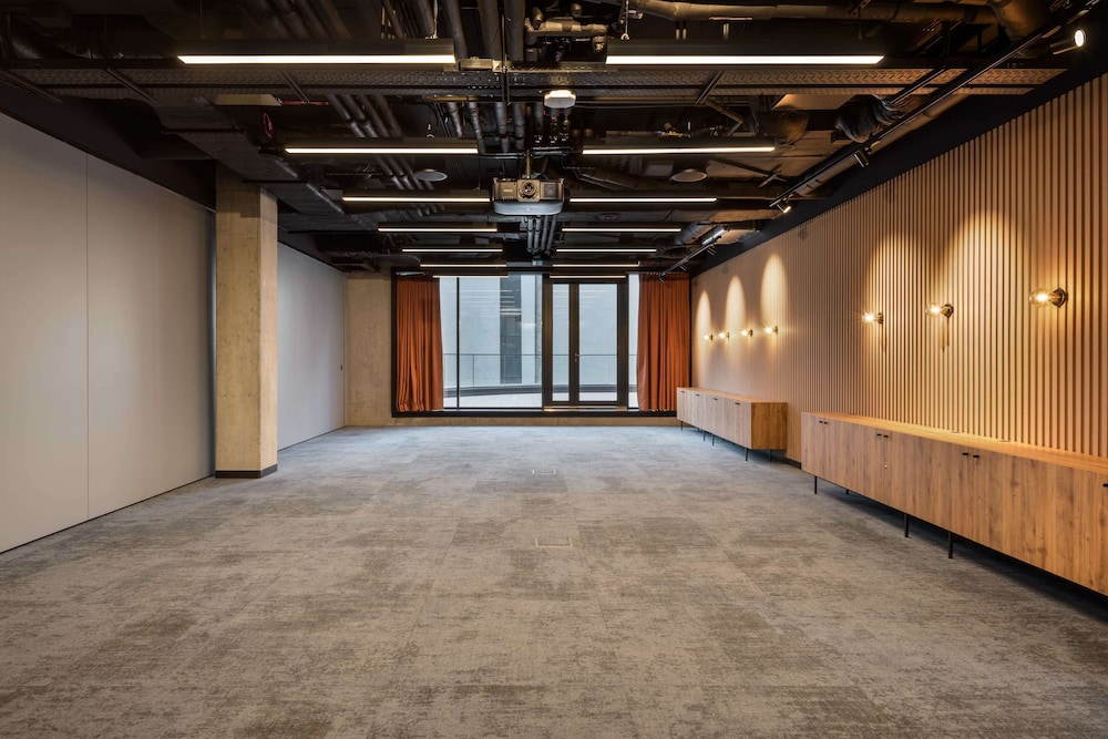 Barcelo Warsaw Powisle 43/49