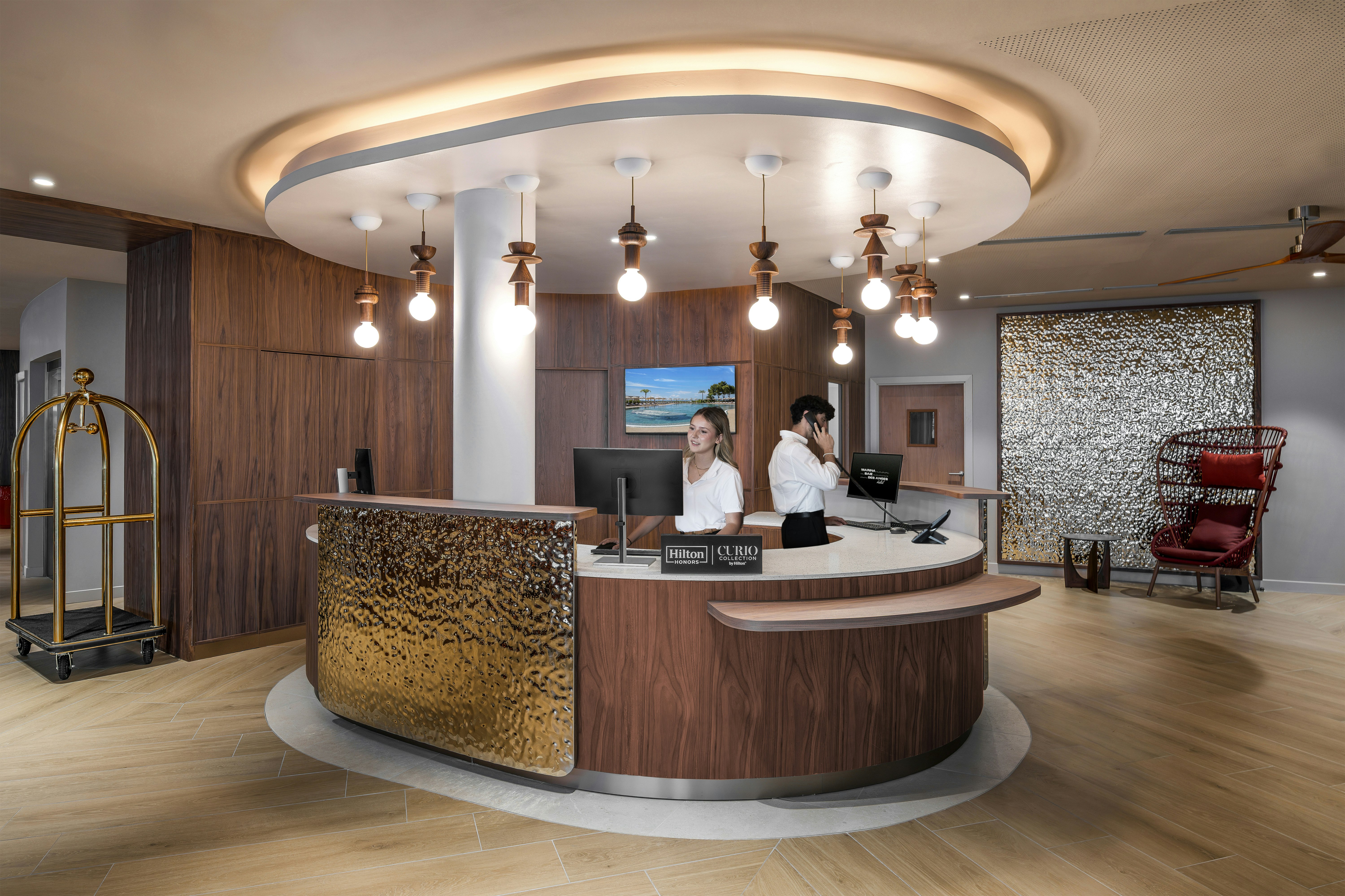 Marina Bay Riviera Hotel, Curio Collection by Hilton 7/54