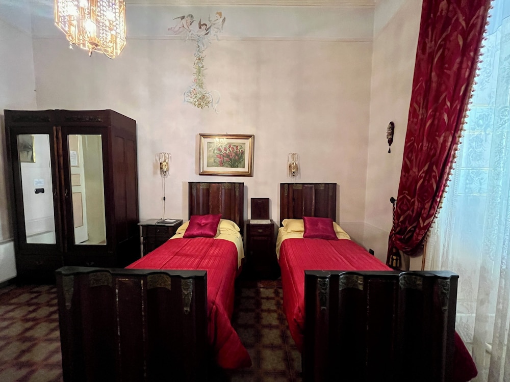 Palazzo De Castro 59/78