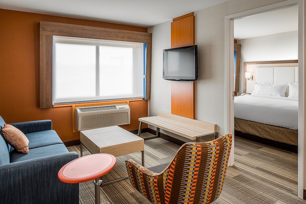 Holiday Inn Express And Suites Halifax Bedford 39/64