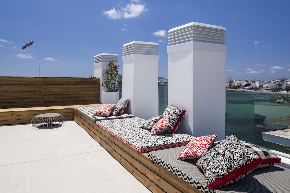 swimming pool spa