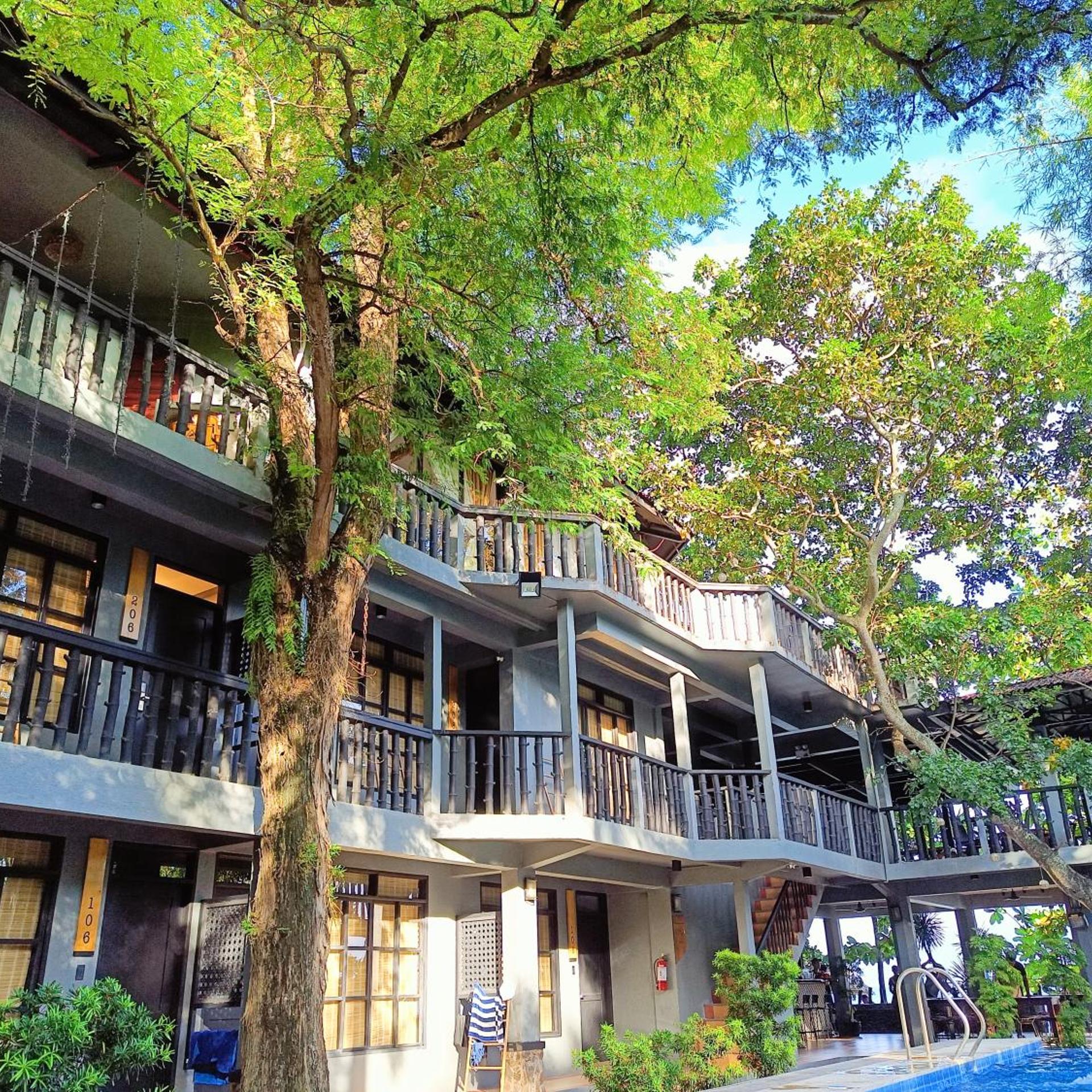 The Henry Resort Taramindu Laiya 8/56