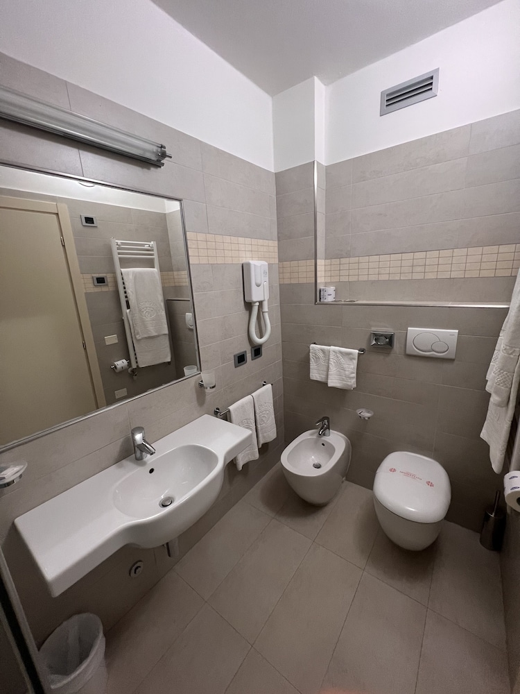 Club Hotel Dante Cervia 70/70