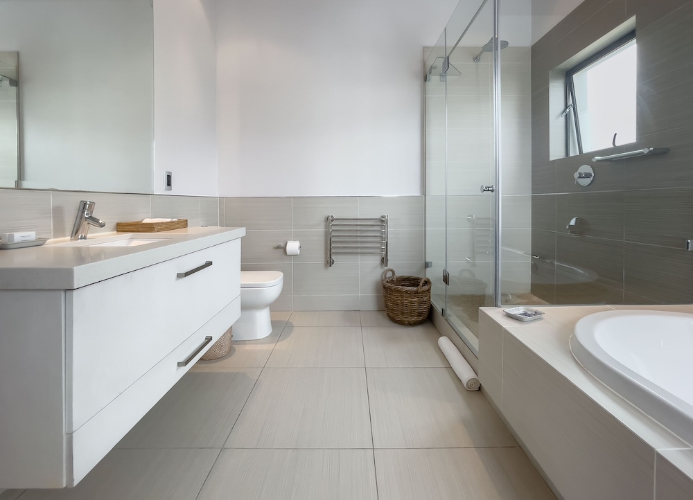 Le Paradis Penthouse Apartment 31/37