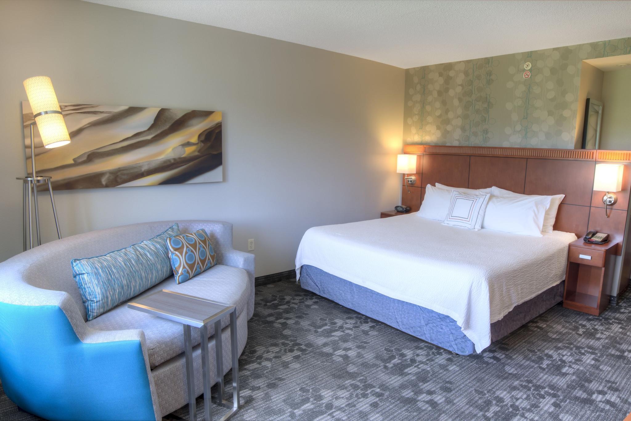 غرفة بسرير مزدوج لذوي الإعاقة، Courtyard By Marriott Mobile Daphne Eastern Shore 2/3