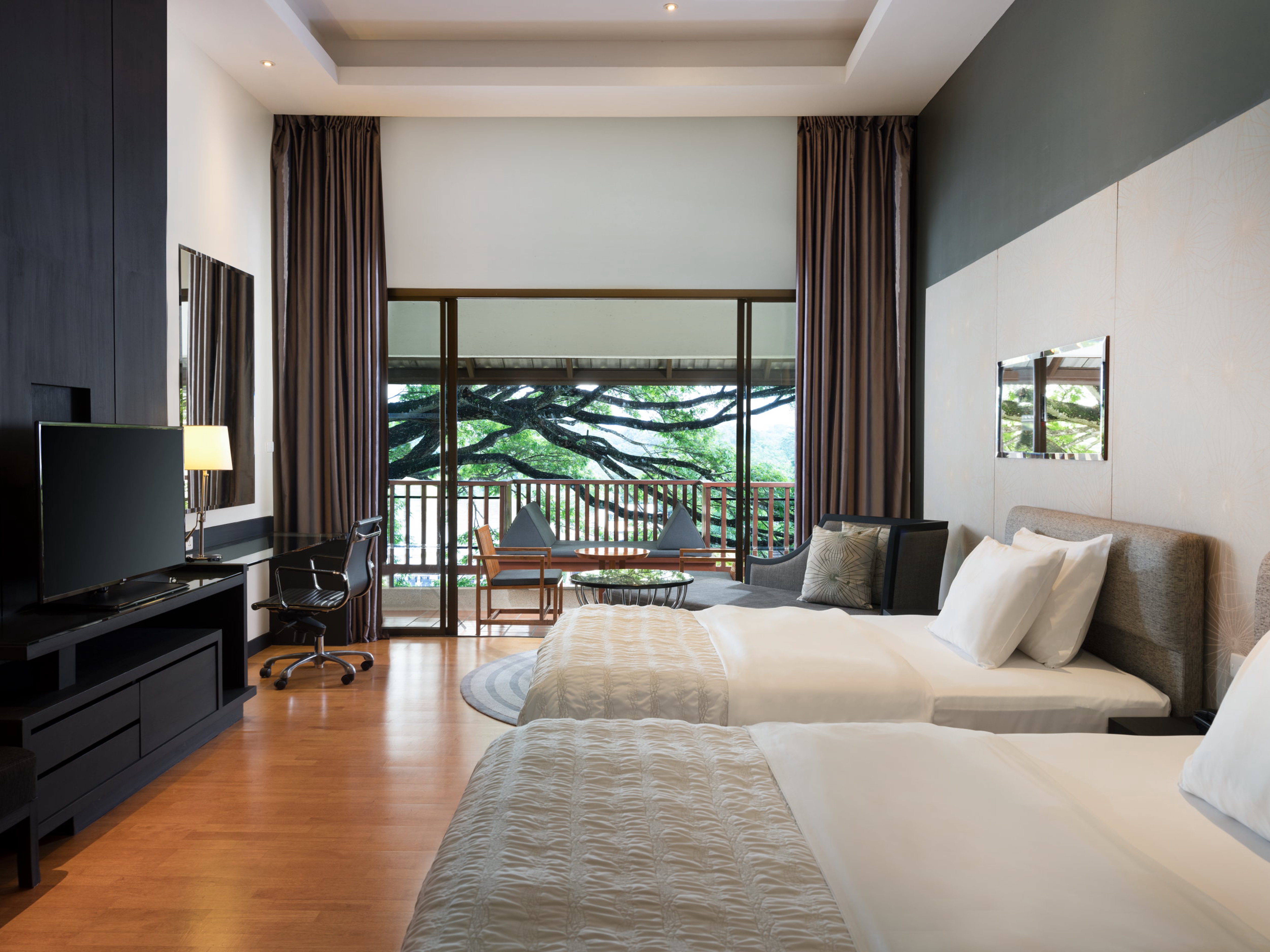 Deluxe, Twin Beds, Garden View