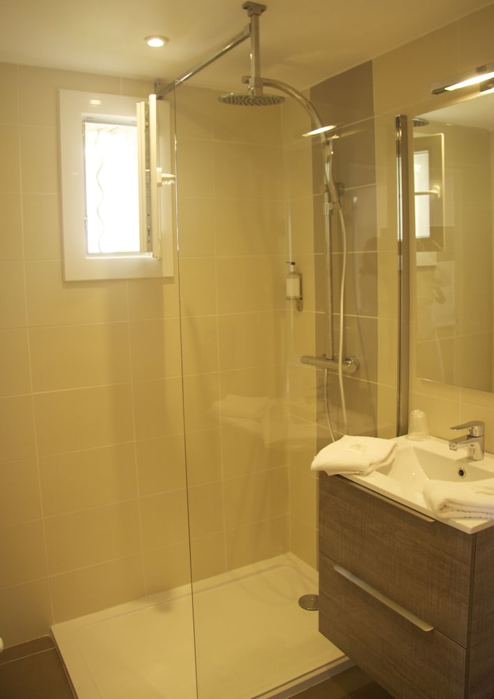Hotel Le Concorde 39/61