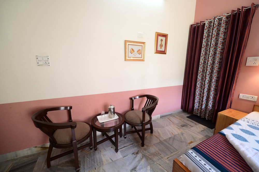 Chitrakatha 54/78