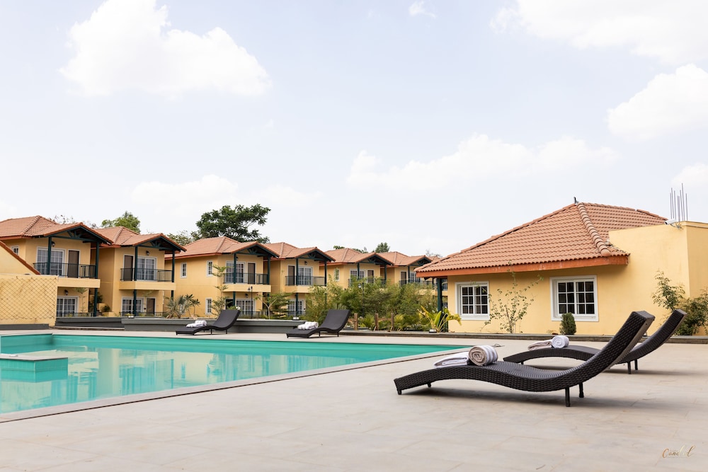 The Fern Wisteria Resort Dhari 47/53