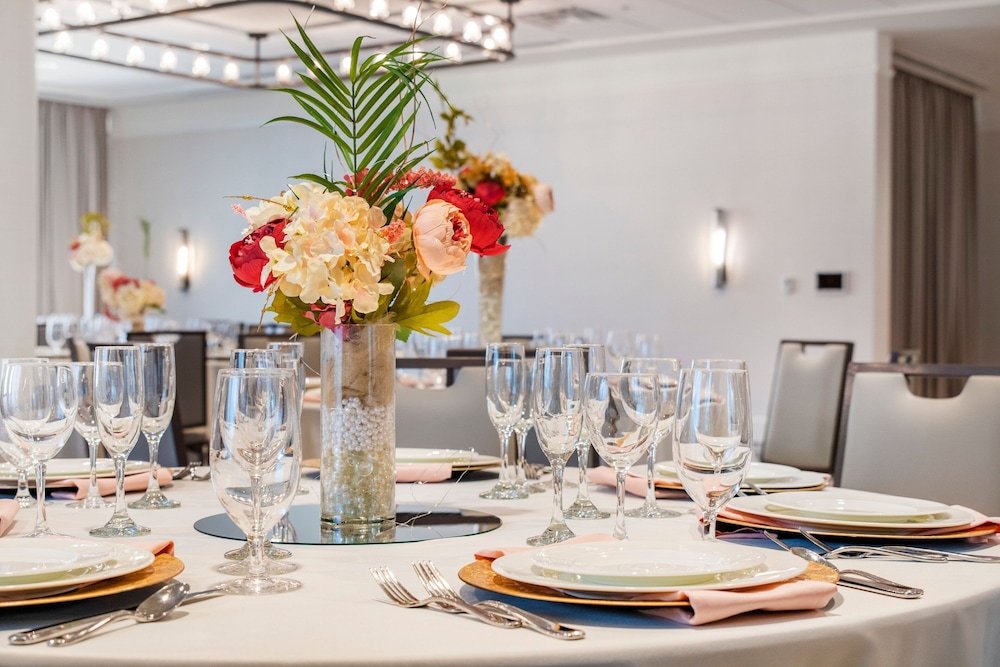 Sheraton Chapel Hill Hotel 34/50