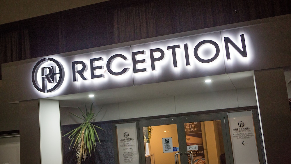 Gladstone Reef Hotel Motel 3/50