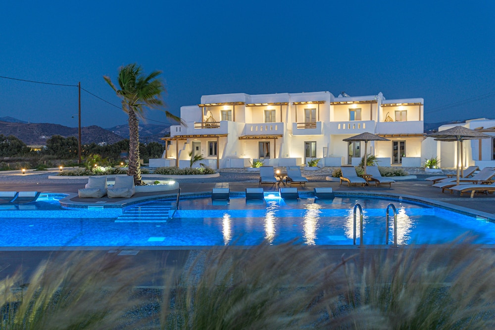 Naxos Finest Hotel Villas 1/50
