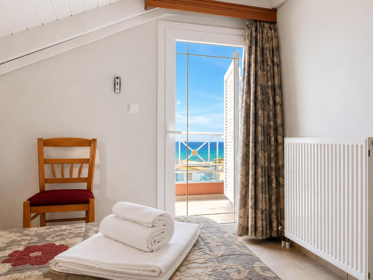 Brati Beach Hotel 17/56