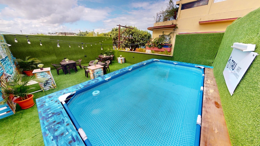 Tau Casa Reyes 49/50