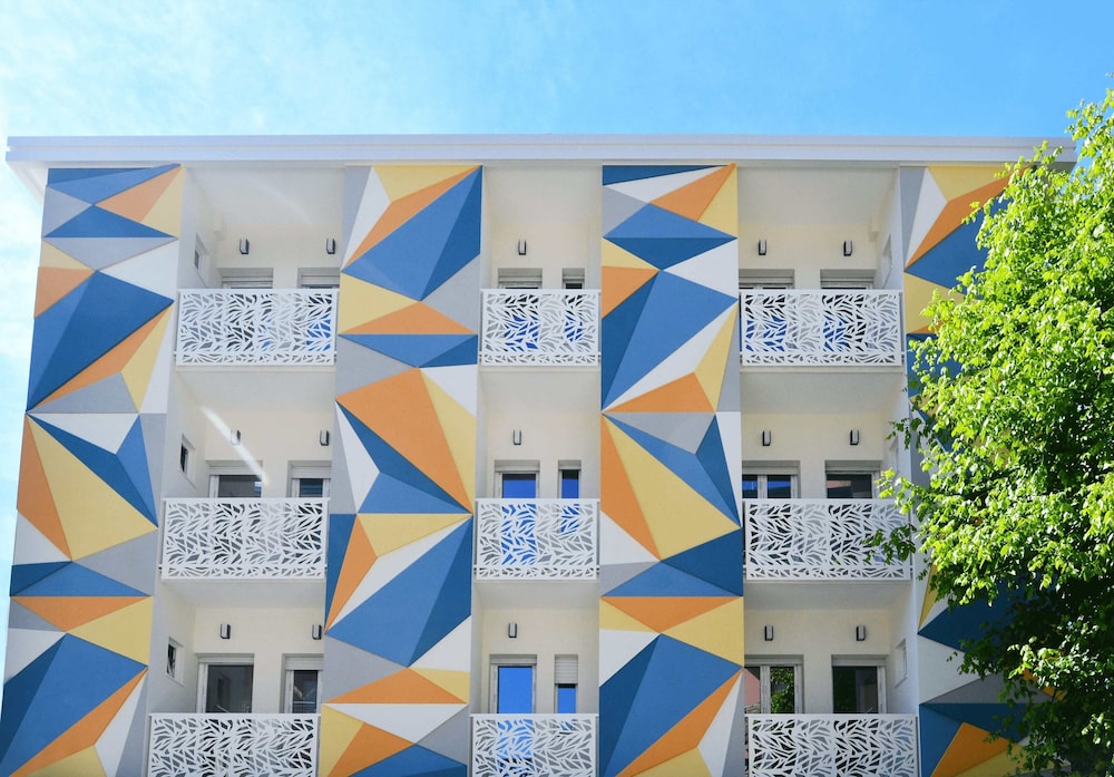 Color Hotel Rimini 8/69